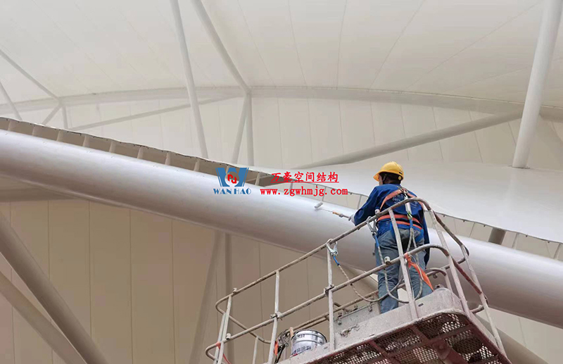 陜西定邊馬蓮灘沙漠公園鋼膜結構工程“奮力快跑”，工程“進度條”刷新了!